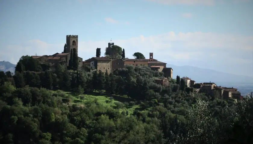 Borgo a Buggiano: cosa vedere in questo pittoresco borgo medievale arroccato su una collina, tra ulivi e cipressi.