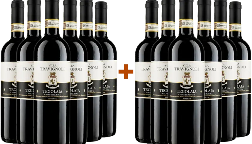 Dodici bottiglie di vino rosso Villa Travignoli, un Chianti Rufina Riserva, disposte in due file.