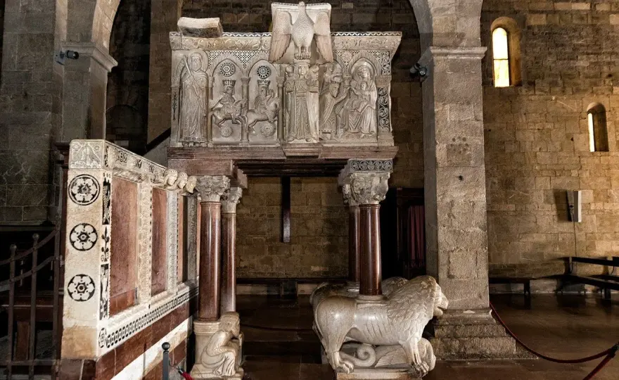 Duomo di Barga - Storia, arte e guida alla visita
