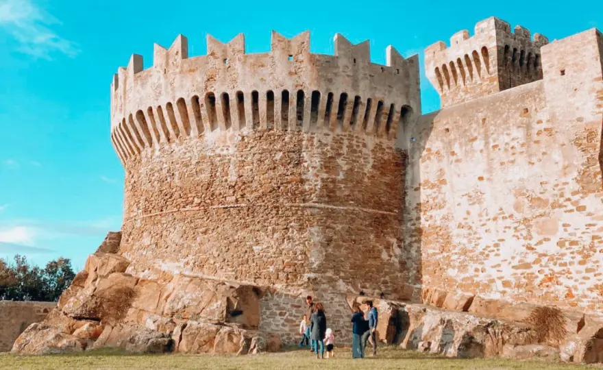Borghi vicino a Livorno tra mare, vino e storia