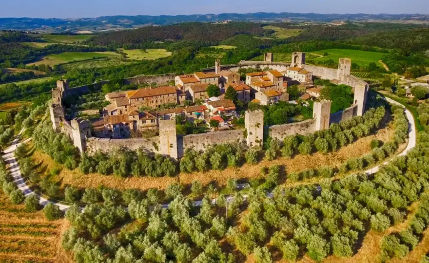 Monteriggioni - Guida completa al borgo fortificato