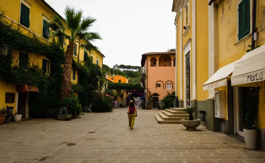 Centri storici dell'Elba - Guida per un itinerario sensato