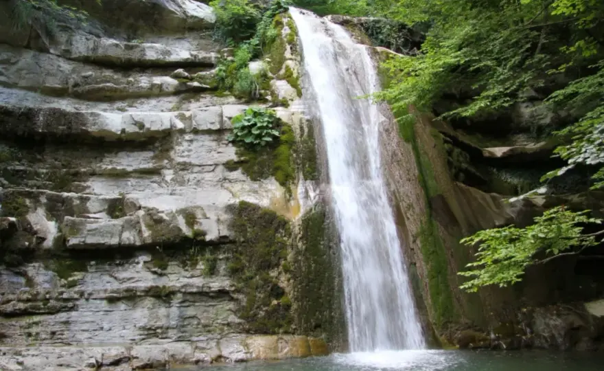 Cascata Acquacheta - Guida completa: come viverla al meglio