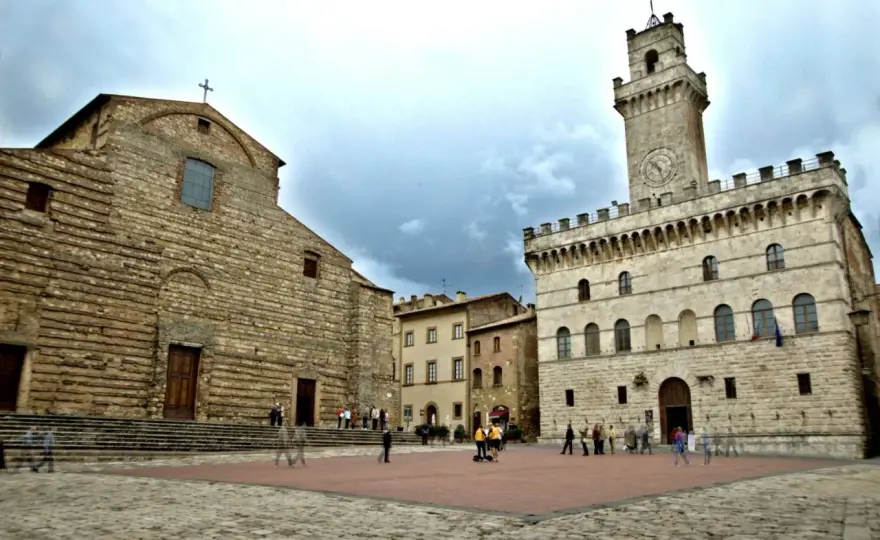 Montalcino o Montepulciano? Scegli il borgo giusto per te