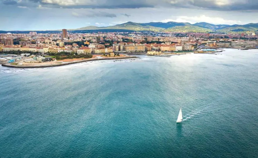 Mare Livorno - Scegli la costa perfetta per la tua giornata