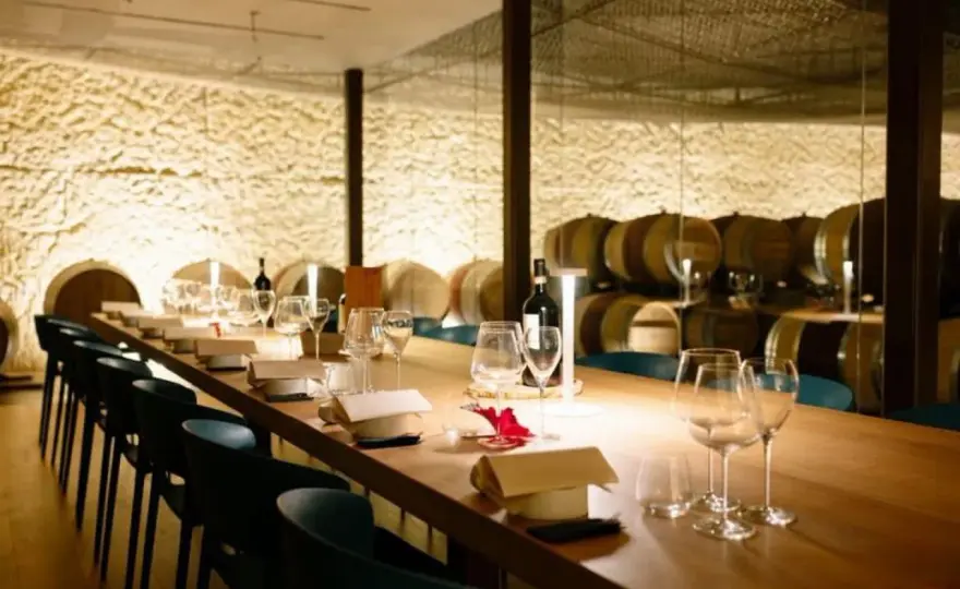 Cantina Dei a Montepulciano, tra Vino Nobile e travertino