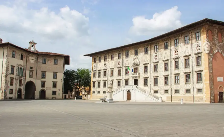 Piazza dei Cavalieri Pisa - La storia che non ti aspetti