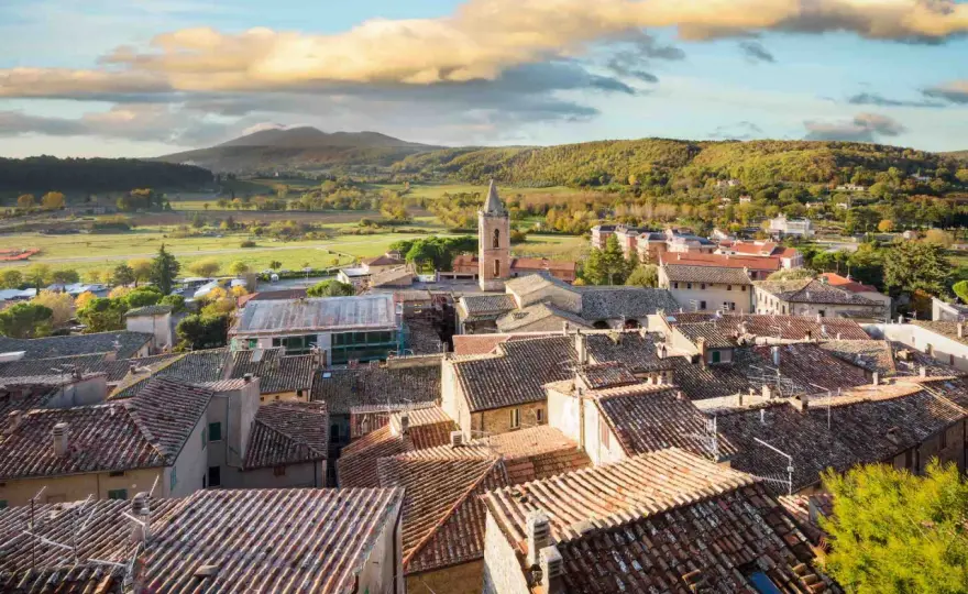 Sarteano, cosa vedere tra castello, Etruschi e natura