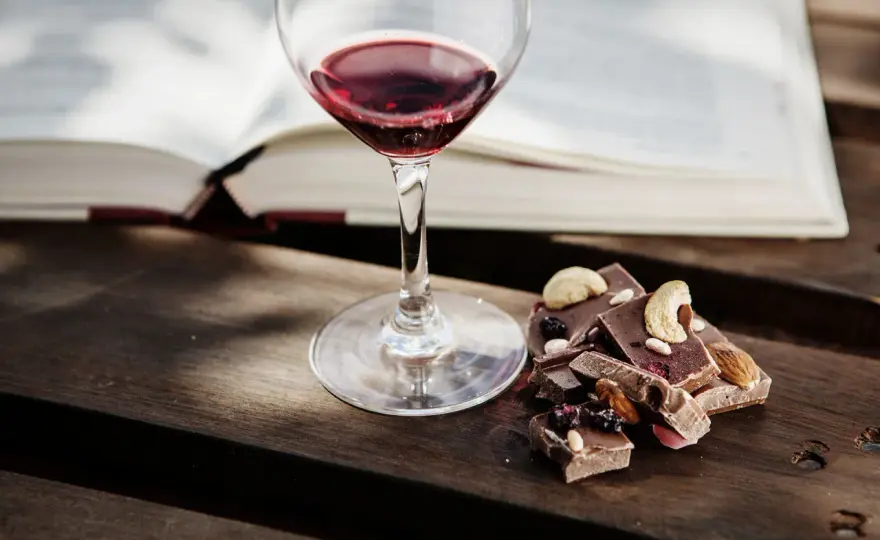 Vino e cioccolato, come scegliere l’abbinamento giusto