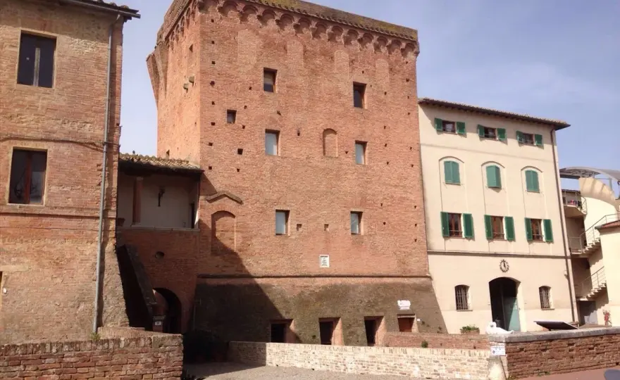 Monteroni d'Arbia tra storia, cammini e sapori toscani
