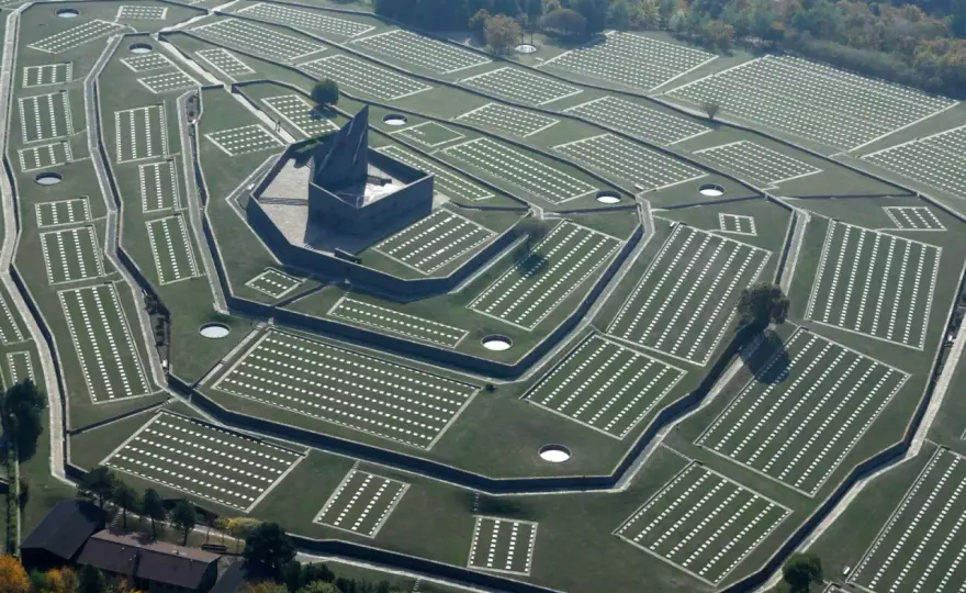 Cimitero della Futa - Il memoriale che trasforma il paesaggio