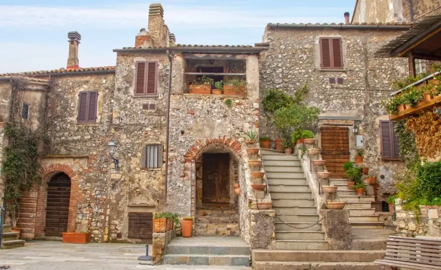 Borghi Toscani - La guida per un viaggio autentico