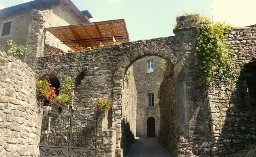 Casola in Lunigiana, cosa vedere tra borghi e sapori