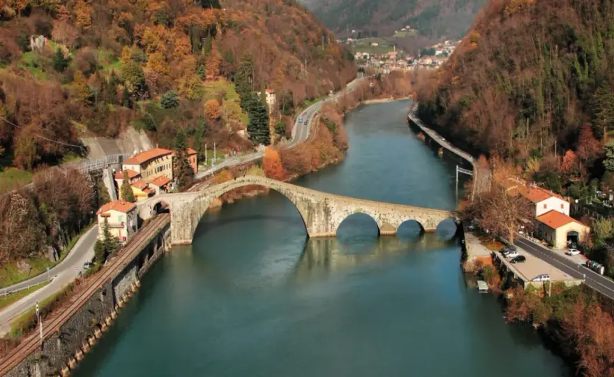 Ponte della Maddalena, storia e visita al Ponte del Diavolo
