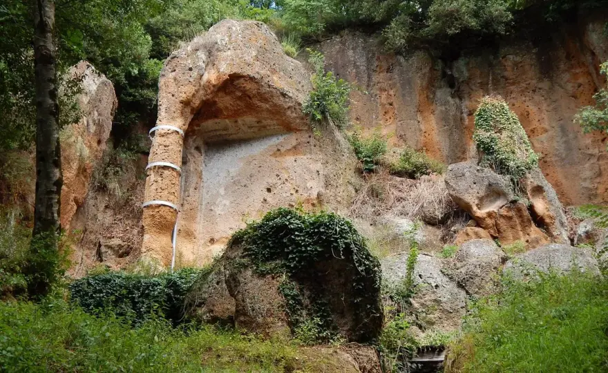 Dove si trova Sovana e cosa vedere nella Toscana dei tufi