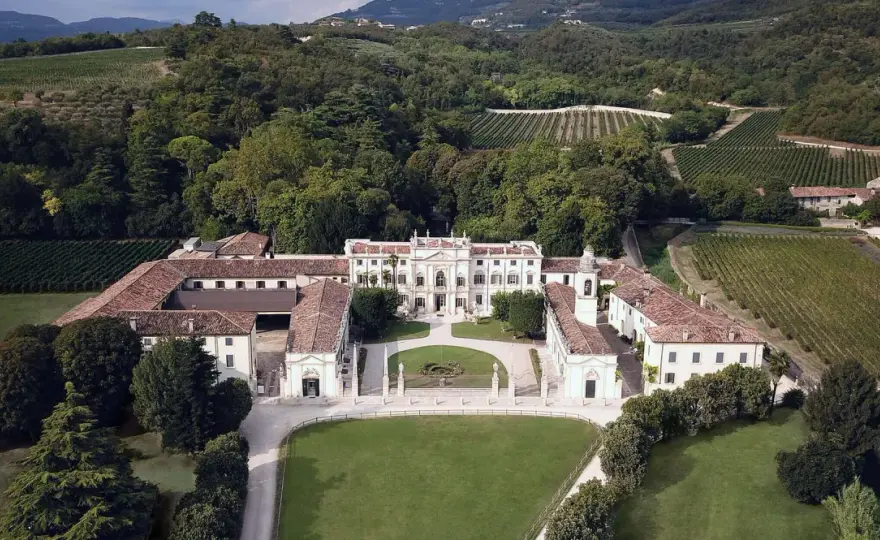 Tenuta Santa Maria in Valpolicella tra villa, Amarone e degustazioni
